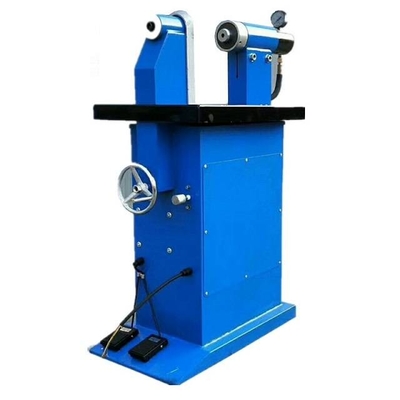 Máy làm đinh tán Three Die Six Blow với độ chính xác cao